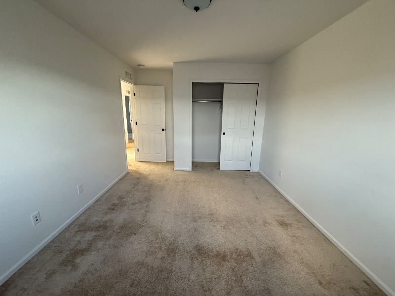 Building Photo - 6074 Donahue Dr