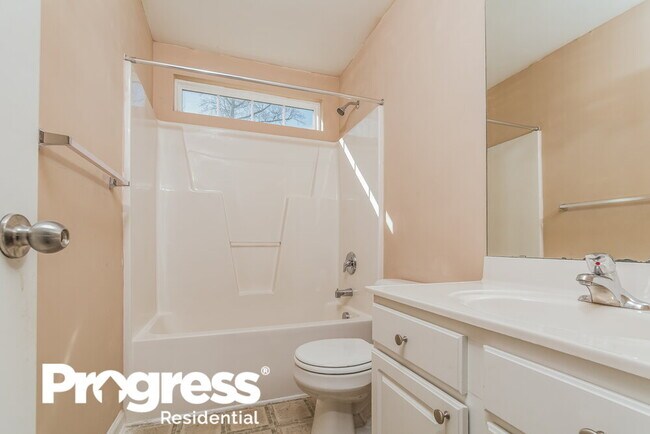 Building Photo - 817 Laurens Way