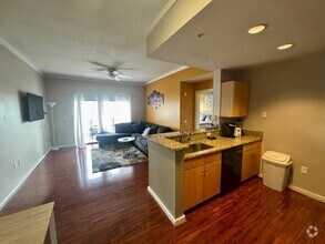 Building Photo - One Bedroom Furnished Condo in Uptown Char...