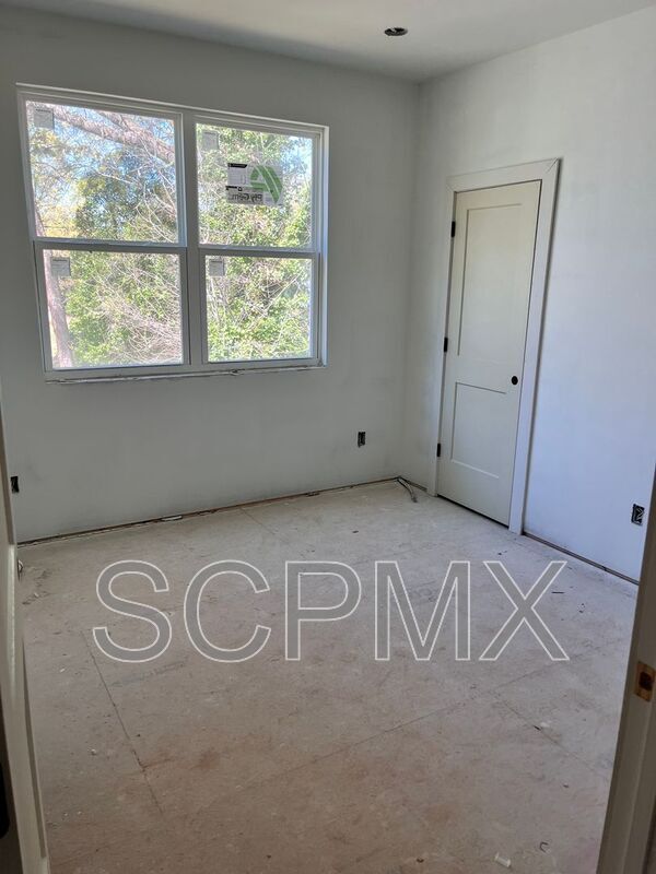 Building Photo - 2710 Coronet Way