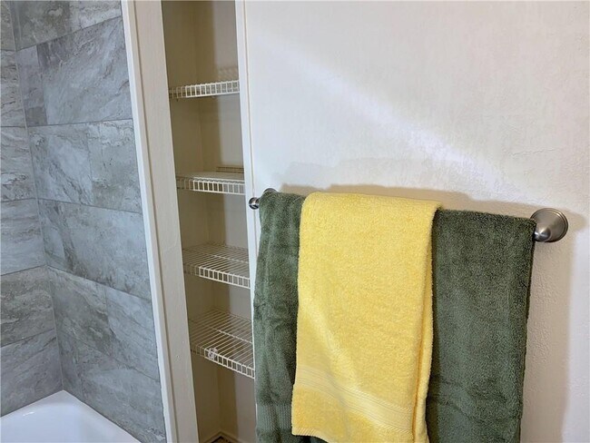 Building Photo - 1700 Rustlers Rd