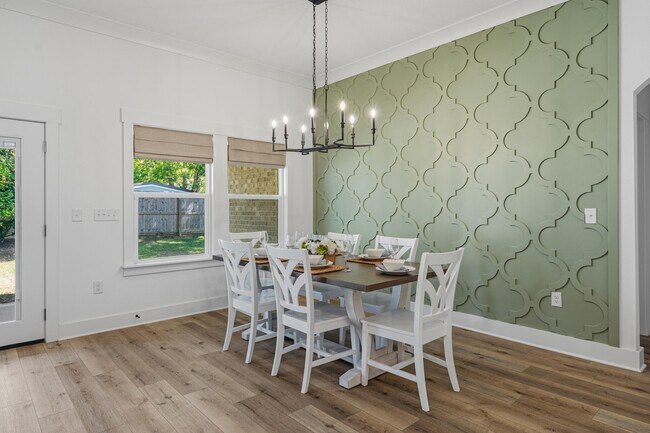 Building Photo - 35 Highland Dr NW