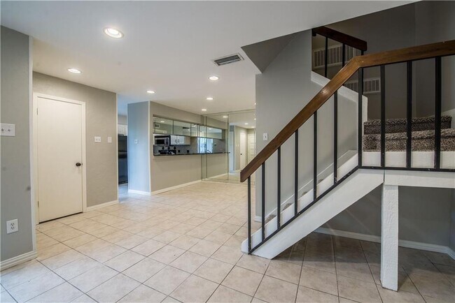 Building Photo - 5626 Preston Oaks Rd
