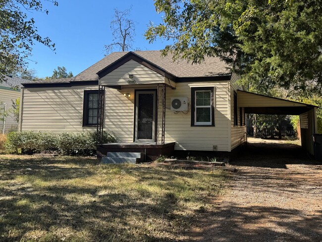 Primary Photo - 1505 SW 8th St