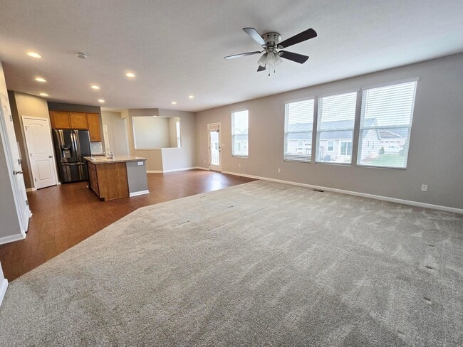 Building Photo - 2132 Canter St