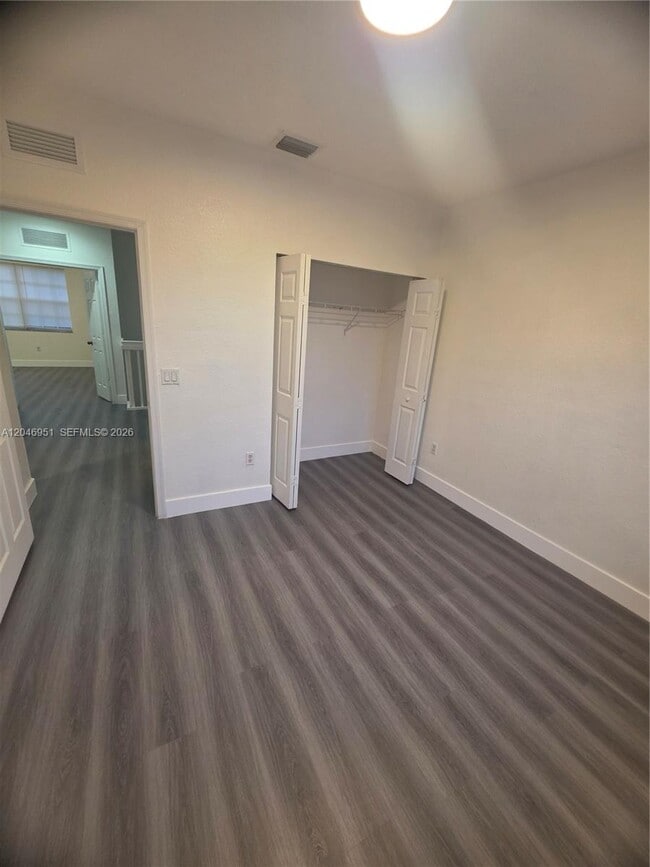 Building Photo - 2532 SW 85th Terrace