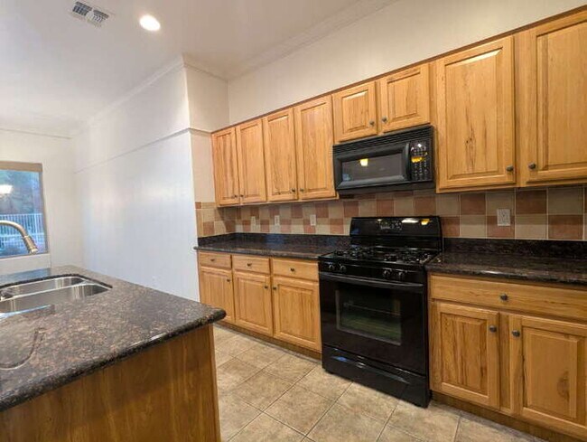 Building Photo - Rancho Sahuarita with Pool/Spa with Lake v...