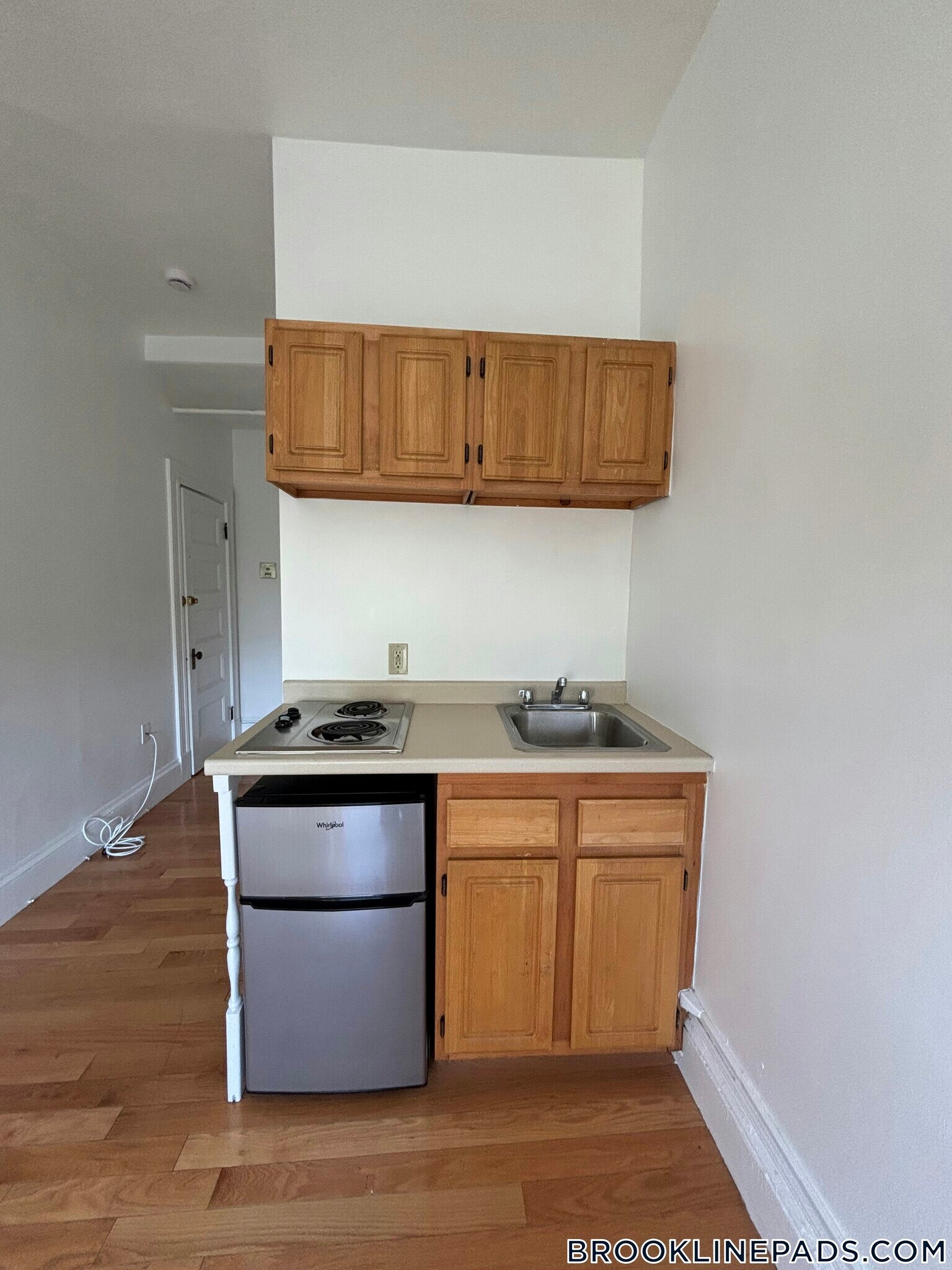 Building Photo - 1077 Beacon St
