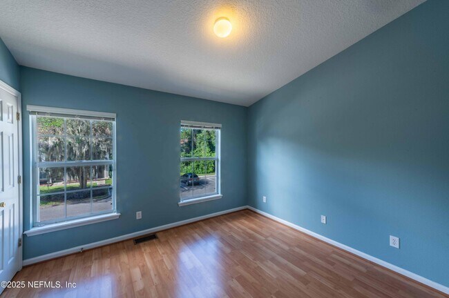 Building Photo - 3483 Lone Tree Ln