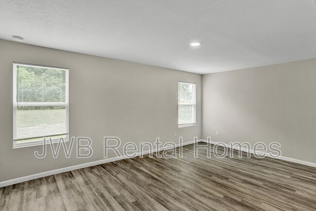 Building Photo - 13485 Pate Rd W