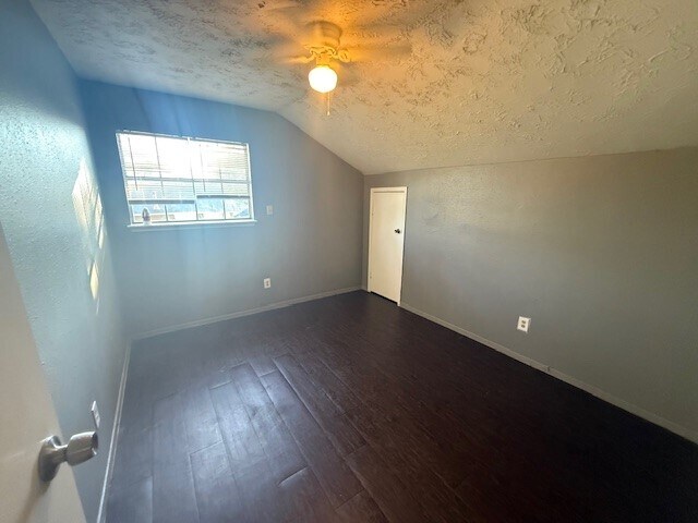 Building Photo - 22217 Diane Dr