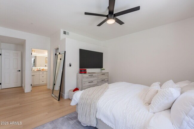 Building Photo - 11333 N 92nd St