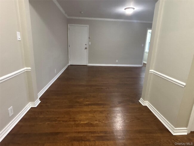 Building Photo - 37 Spruce St