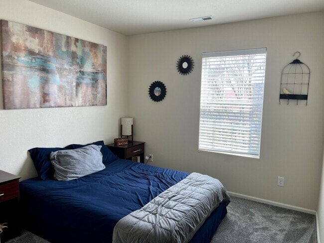 Building Photo - 12783 Leyden St