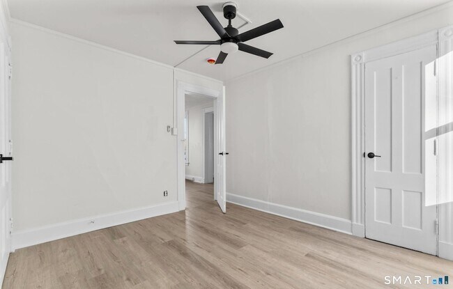 Building Photo - 32 Lamberton St