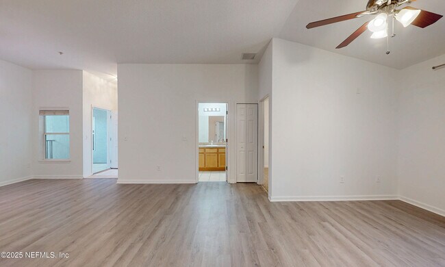 Building Photo - 7060 Deer Lodge Cir