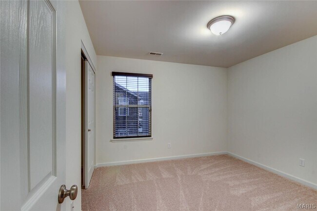 Building Photo - 9768 Wilderness Battle Cir