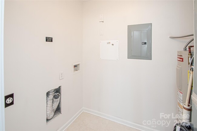 Building Photo - 14849 Santa Lucia Dr