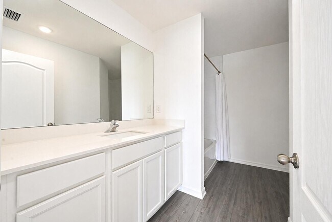 Building Photo - 5318 Imagination Dr