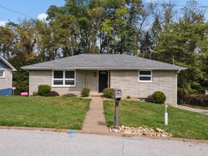 Building Photo - 51235 Burrwood Dr