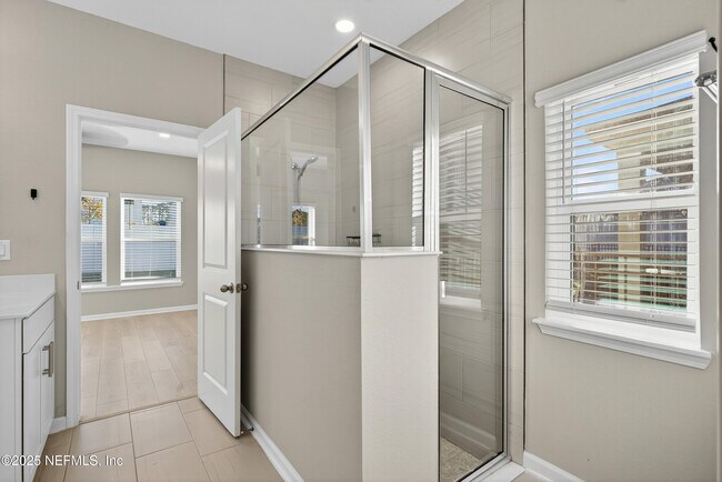 Building Photo - 75598 Blackbird Dr