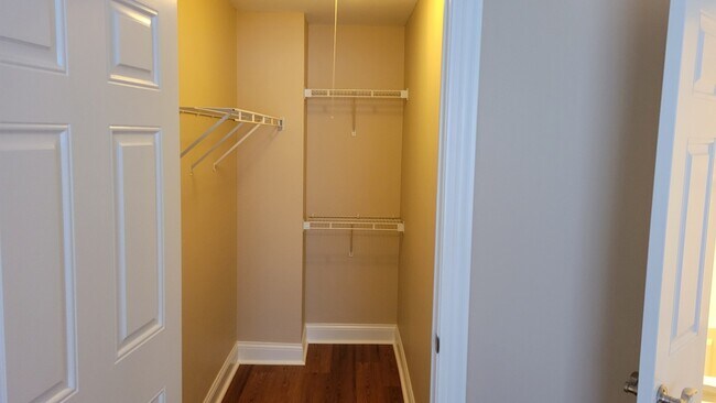 Building Photo - 15 Foxcroft Rd