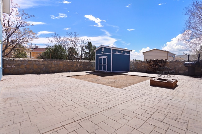 Building Photo - 14032 Tierra Vergel Dr