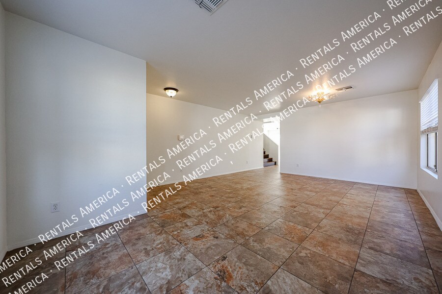 Building Photo - 6175 S Sharon Ct