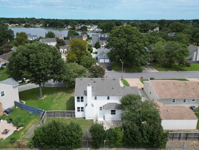 Building Photo - 4637 Chippendale Ct