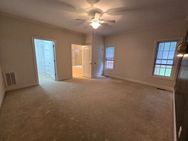 Building Photo - 1067 N Windrace Trail