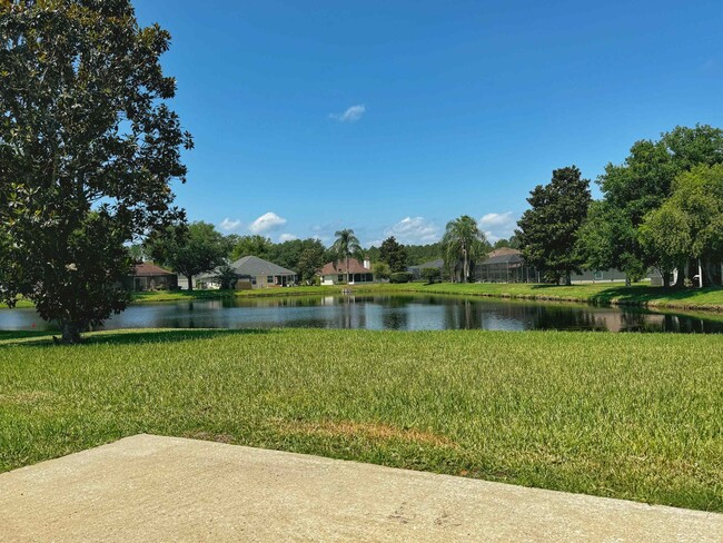 Building Photo - 1709 S Summer Ridge Ct