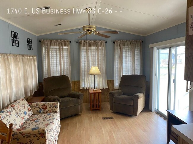 Building Photo - Live Comfortably in Mission, TX – Fully Fu...