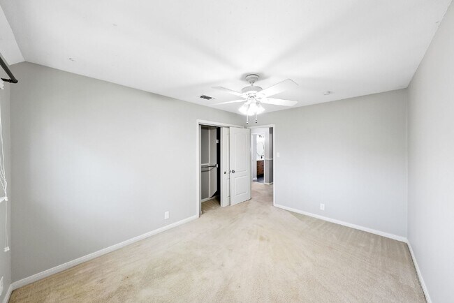 Building Photo - Spacious Cul De Sac Location Surrounded by...