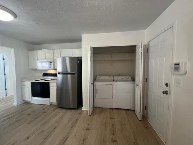 Building Photo - 3025 Lake Park Trail