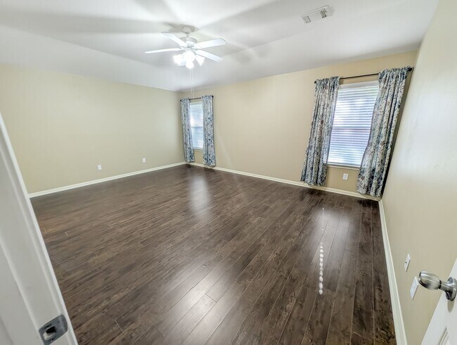 Building Photo - 26403 Abbey Springs Ln