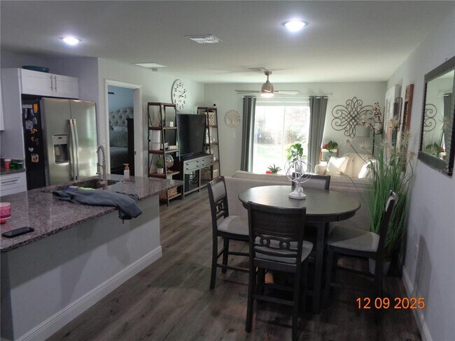 Building Photo - 2380 8th Ave