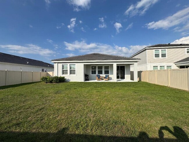 Building Photo - 10353 Fieldstone Myrtle Wy