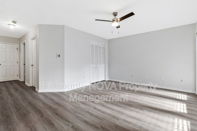 Building Photo - 208 Ellsworth St