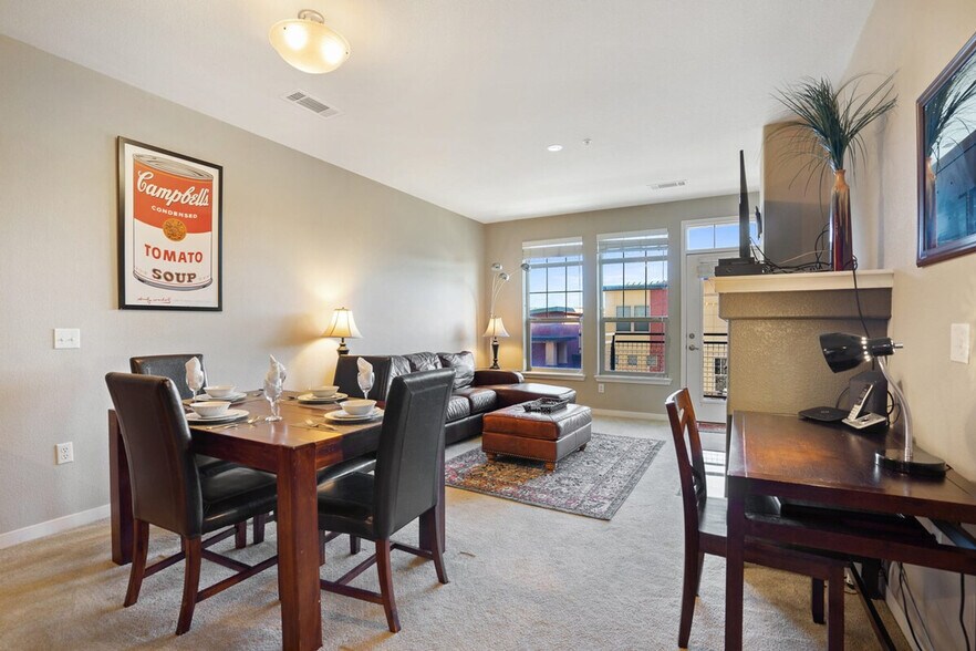 Building Photo - 13490 Via Varra