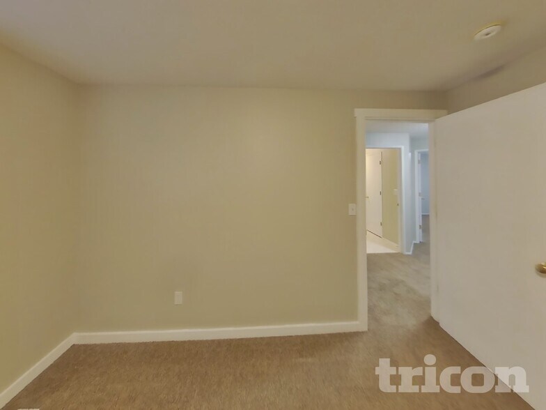 Building Photo - 22506 44th Ave Ct E