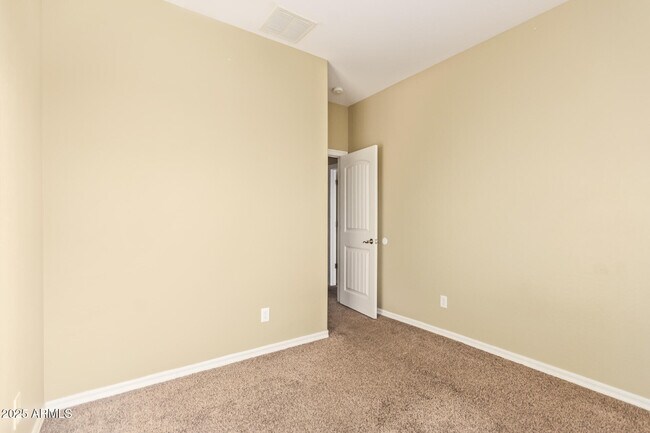 Building Photo - 15170 N 145th Ln