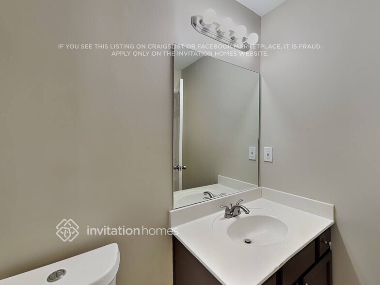 Building Photo - 2027 Pierce Way