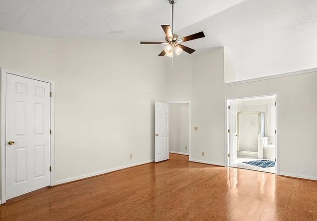 Building Photo - 4235 Marjorie Rd SW