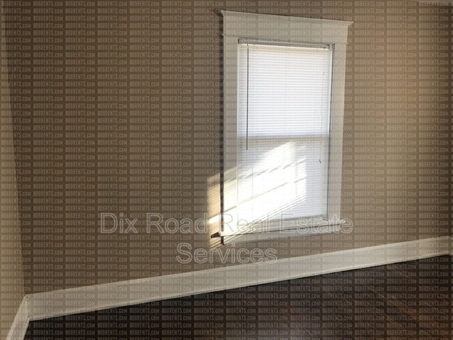Building Photo - 714 Poplar St