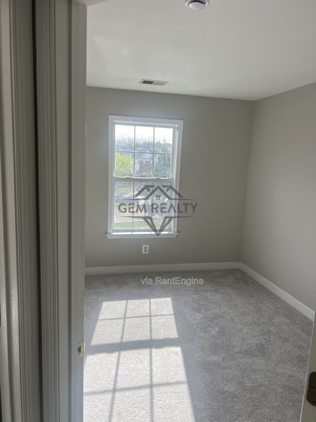 Building Photo - 3316 Broker Ln