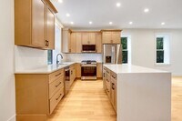 Building Photo - 1336 Newton St NW