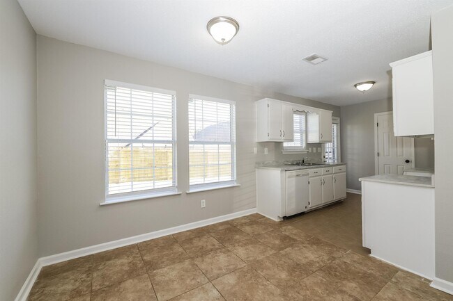 Building Photo - 4834 Royal Hills Cv