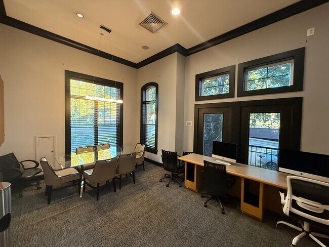 Building Photo - 11320 Aristotle Dr