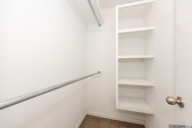 Building Photo - 1720 Nicholson Dr