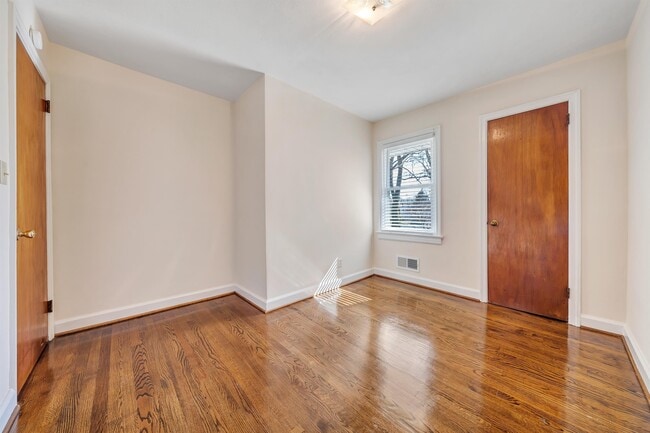 Building Photo - 4310 Tyree Rd NW